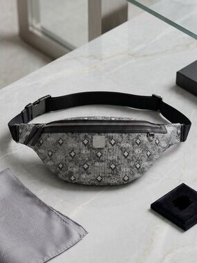 MCM Fursten Belt Bag In Denim Visetos NWT full inclusion